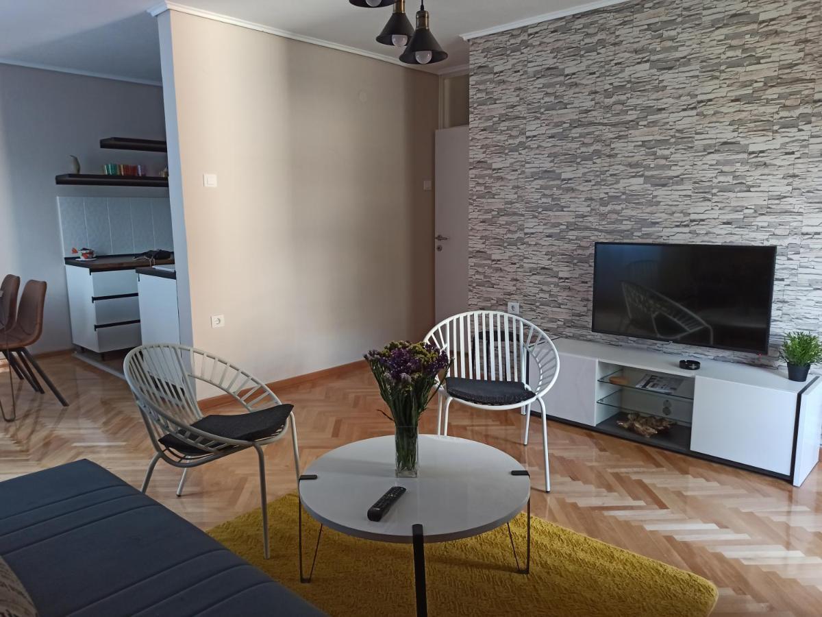 Duka Apartment Ni Екстериор снимка