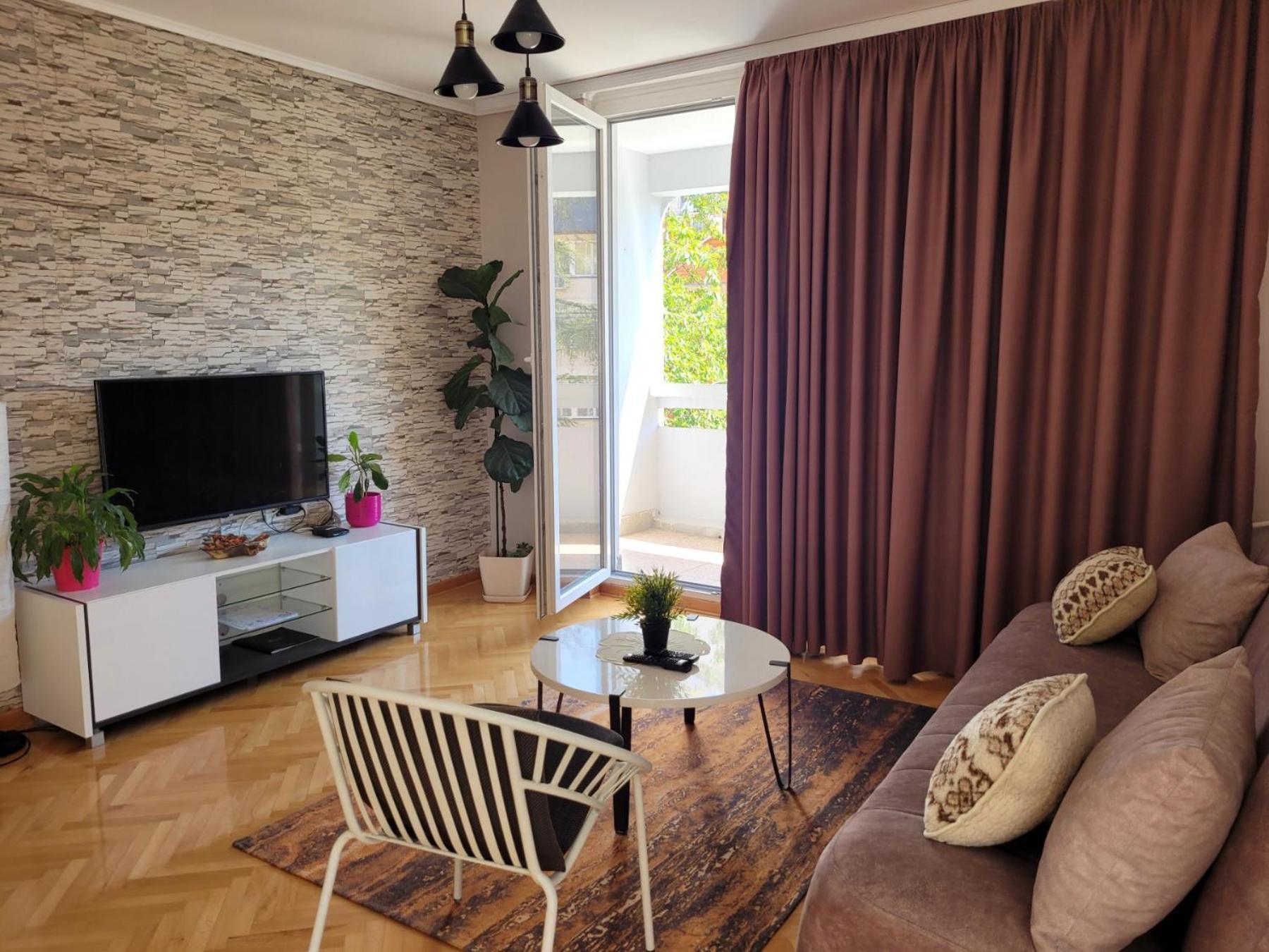 Duka Apartment Ni Екстериор снимка
